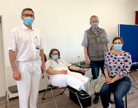 Knappes Gut in Corona-Zeiten: Mitarbeiter der Elbe Kliniken spenden Blut